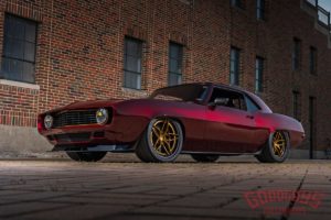 Chris McPhie's Dutchboys-Built 1969 Camaro on Forgeline Carbon+Forged CF204 Wheels