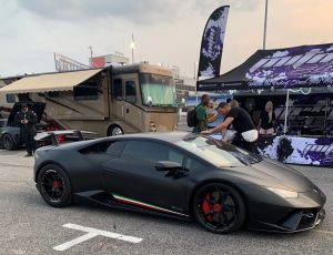 Lamboghini Huracan Performante on Center Locking Forgeline GS1R Beadlock Wheels